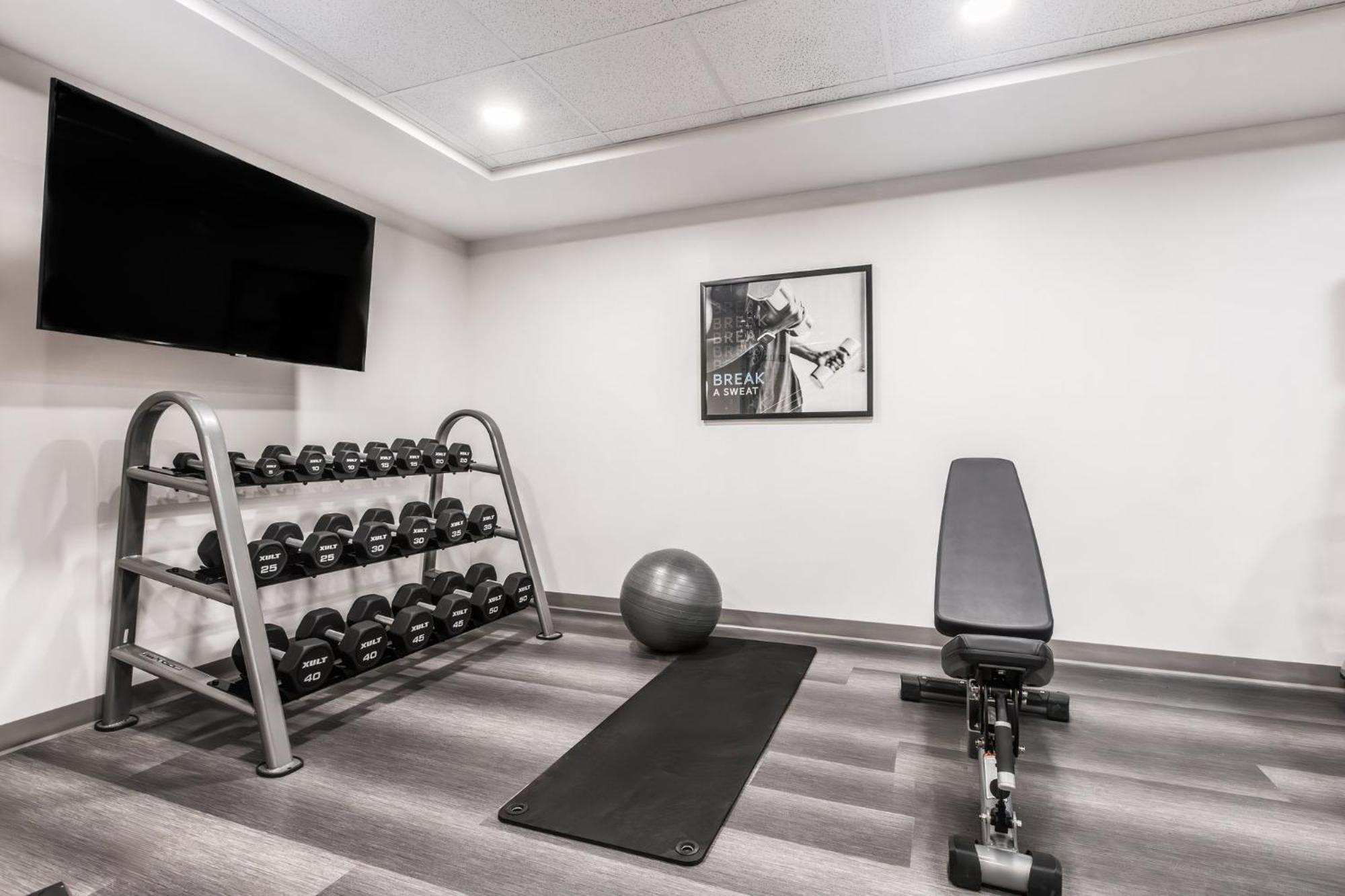 Staybridge Suites - Dawson Creek By Ihg Екстер'єр фото