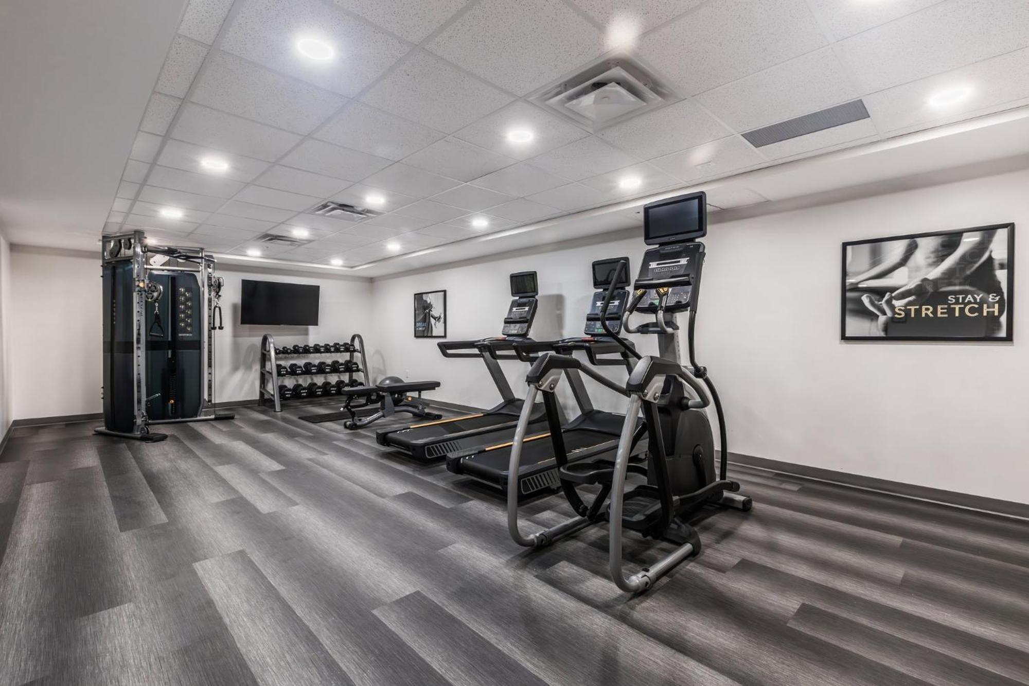 Staybridge Suites - Dawson Creek By Ihg Екстер'єр фото