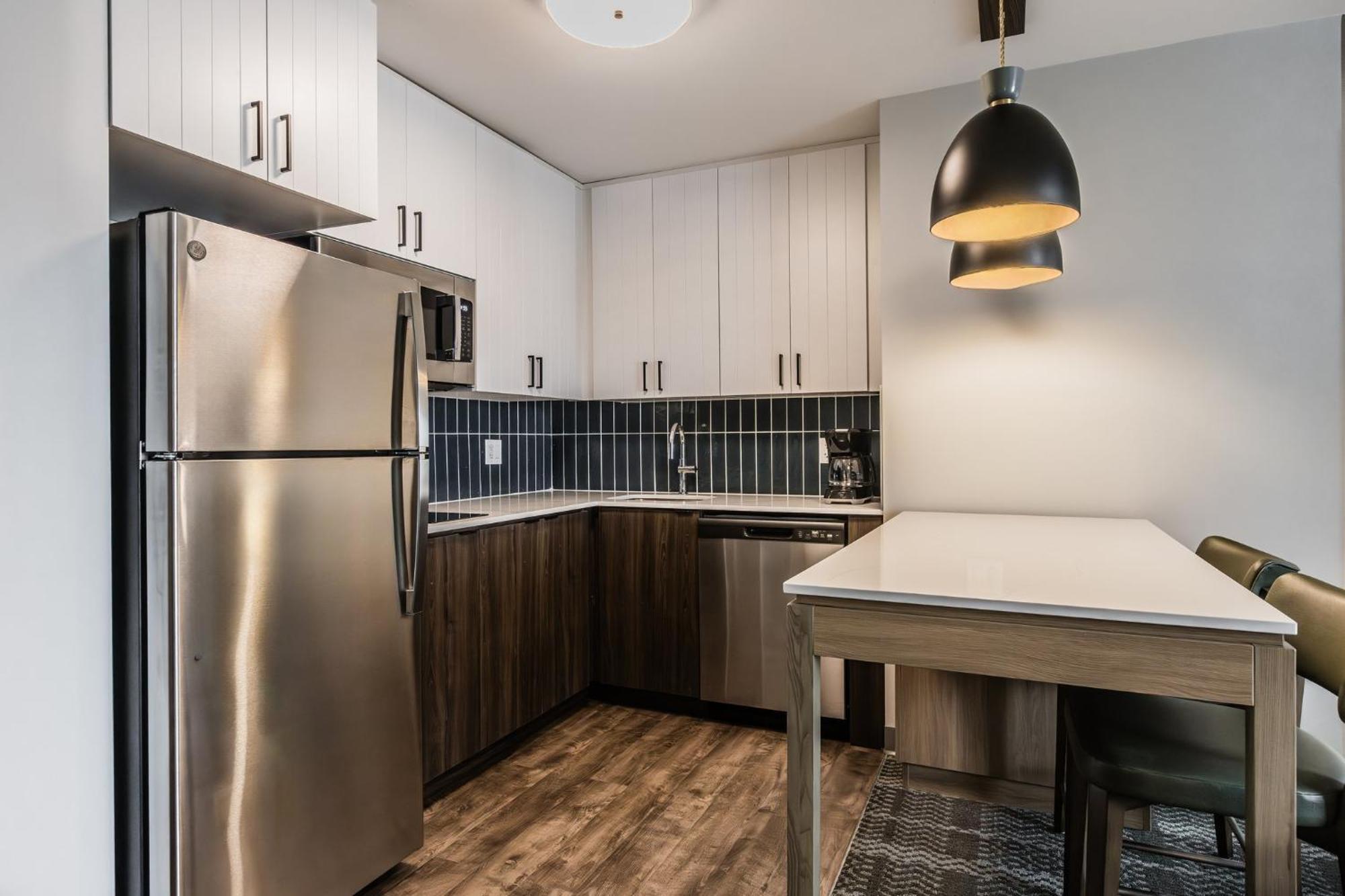 Staybridge Suites - Dawson Creek By Ihg Екстер'єр фото